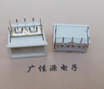 金华USB接口2.0连接器.3p端子加护套防尘母座